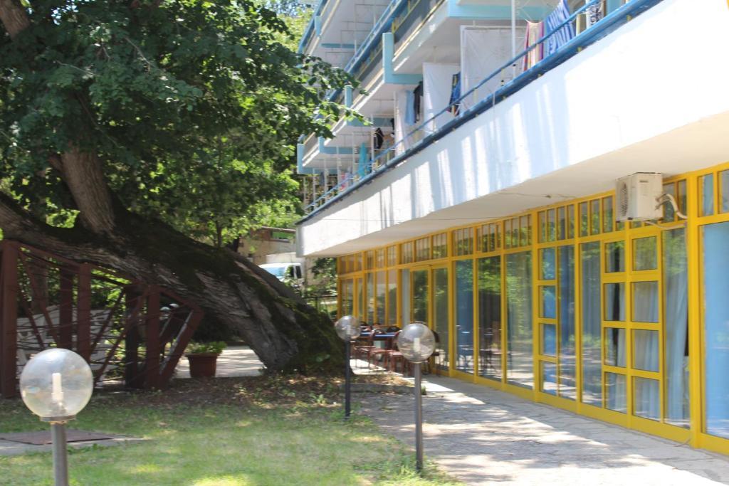 Diana Hotel Golden Sands Bagian luar foto
